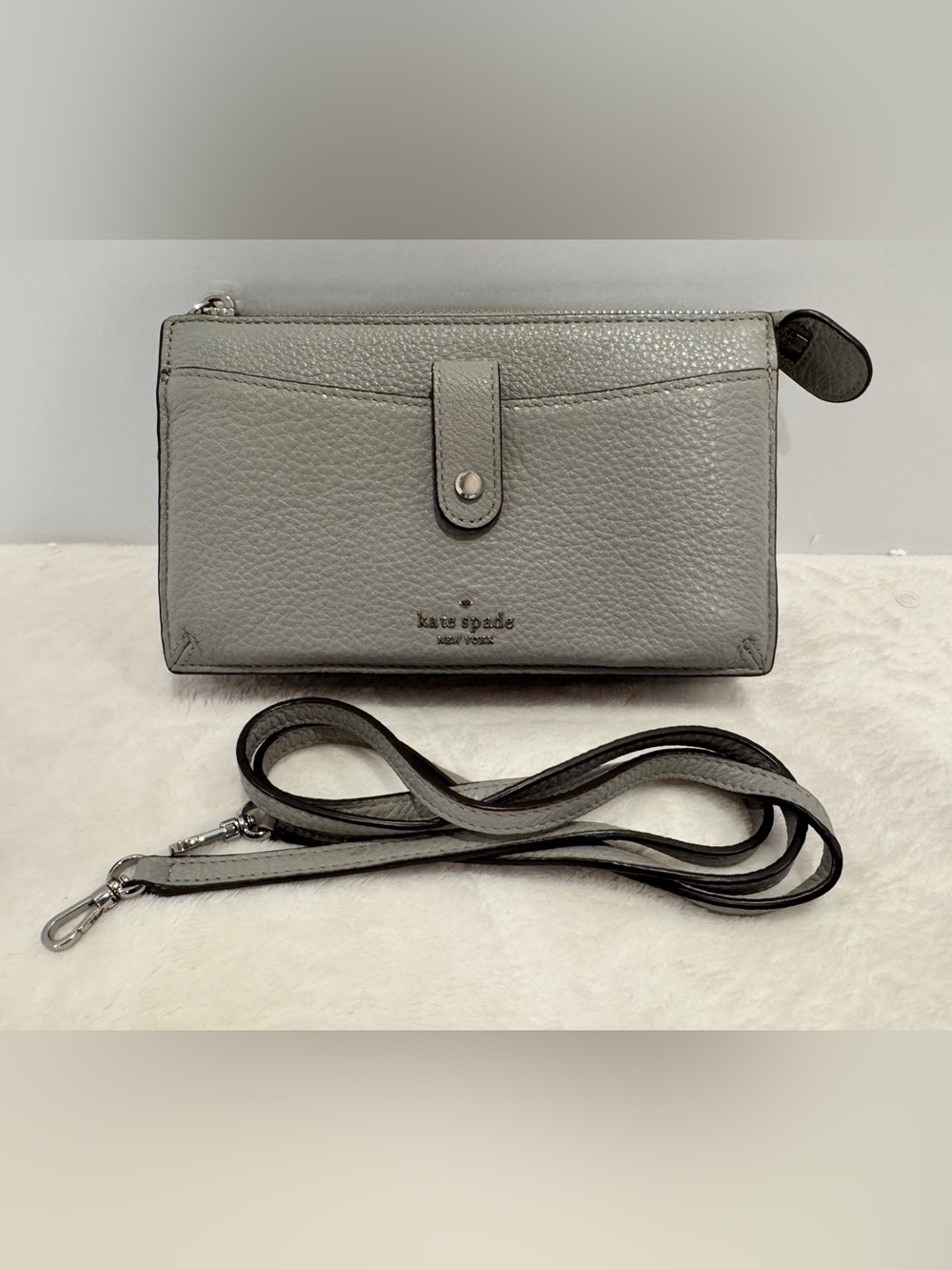 Kate Spade Jackson Gray Pebbled Leather Crossbody Wallet